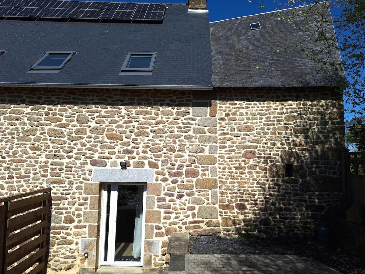 Au Lutin Pomme - Maison De Vacances Bretagne Mellé Екстериор снимка